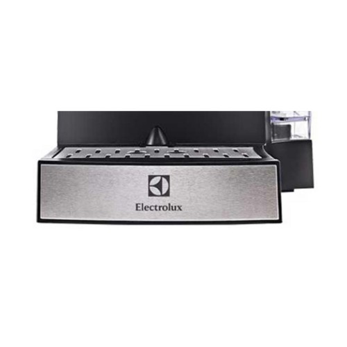 Ріжкова кавоварка еспрессо Electrolux EEA111