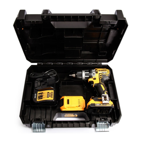 Шуруповерт DeWALT DCD796P2