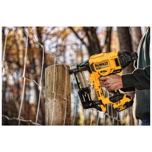 Степлер будівельний DeWALT 18В XR Li-Ion, діаметр/довжина скоби 4/50 мм (без АКБ та ЗП) (DCFS950N)