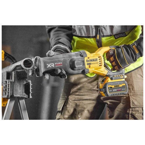 Шабельна пила DeWALT 18В XR Li-lon 6 Аг, 0 - 3000 ход/хв, кейс TSTAK (DCS386T1)