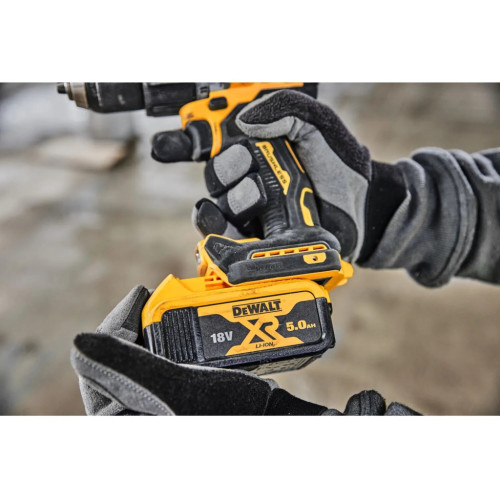 Шуруповерт DeWALT 18V XR Li-Ion 5Ah, 90 Нм, 0-650/0-2000 об/хв., кейс TSTAK (DCD805P2T)