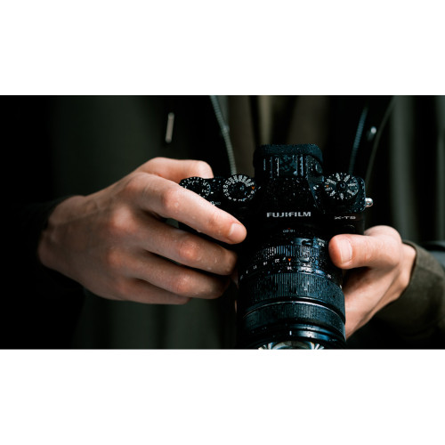 Цифровий фотоапарат Fujifilm X-T5 + XF 16-80 F4 Kit Black (16782571)