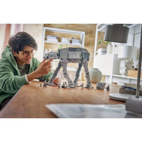 Конструктор LEGO Star Wars Осколок Імперії AT-AT з INT-4 (75454)