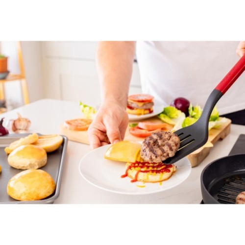 Лопатка кухонна KitchenAid Classic з прорізами 34 см червоний (KHA002OHEREG)