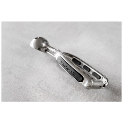 Ложка для морозива KitchenAid Universal або для формування печива, 20,6 см, чорна (KQG148OHOBE)