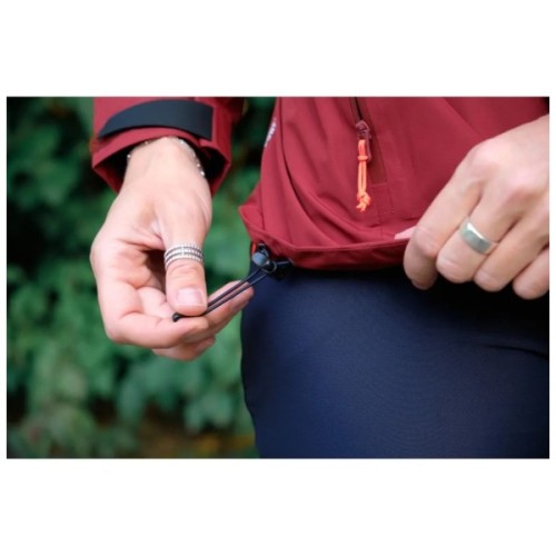 Куртка Salewa Puez Aqua 4 PTX 2.5L Wms 28616 0910 - 40/34 - чорний (013.012.1457)