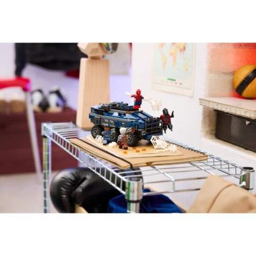 Конструктор LEGO Marvel Spider-Man Prison Transport Chase (76349)