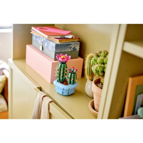 Конструктор LEGO Botanicals Цвітіння кактуса (11509)