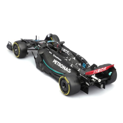Масштабна модель автомобіля Bburago Автомодель з фігуркою - Mercedes-AMG F1 W14 E Performance, 1:24 (18-28037)