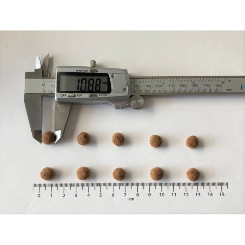 Сухий корм для кішок Brit Care Cat GF Sterilized Immunity Support зі свининою 400 г (8595602565061)