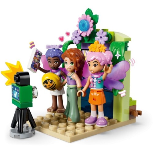 Конструктор LEGO Friends Карусель із квітами й чашками та казкова фотобудка (42702)