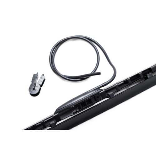 Щітка склоочисника OXIMO каркасна зі спойлером та розпилювачем 550 мм / 22 (WUSPR650)