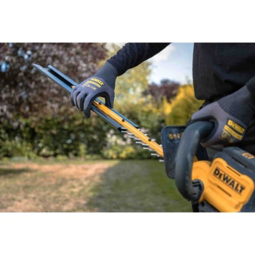 Кущоріз DeWALT акумуляторний, 18V, ніж 55 см, до 25 мм, (без АКБ та ЗУ) (DCMHT564N)