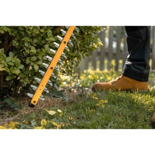 Кущоріз DeWALT акумуляторний, 18V, ніж 55 см, до 25 мм, (без АКБ та ЗУ) (DCMHT564N)