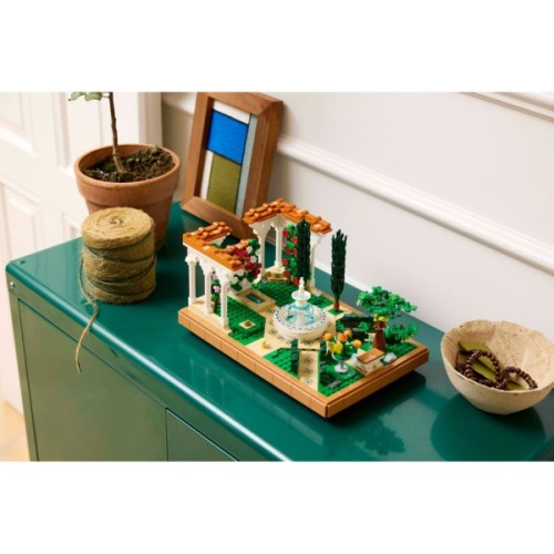 Конструктор LEGO Icons Сад фонтанів (10359)