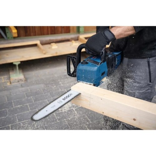 Ланцюгова пила Bosch Professional GKE 18V-40, 18V, шина 40см 3.7кг (без АКБ та ЗП) (0.600.8D3.000)