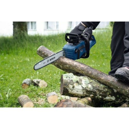 Ланцюгова пила Bosch Professional GKE 18V-40, 18V, шина 40см 3.7кг (без АКБ та ЗП) (0.600.8D3.000)