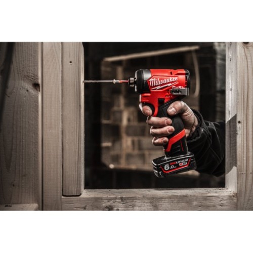 Шуруповерт Milwaukee M12 FID2-202X, 2x2Ah, кейс (4933479877)