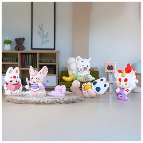 Фігурка 10/10 Toys сюрприз Fabulous Beasts Divine Beast Feeding (QWYS801)