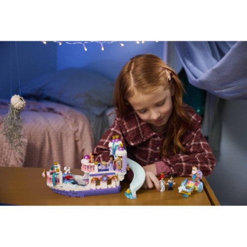 Конструктор LEGO Disney Princess Королівський весільний човен Аріель (43299)