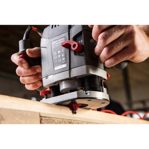 Фрезер Graphite 1300Вт, цанга 6-12мм, 28000об/хв (59G717)