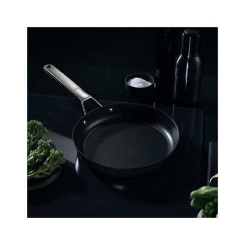 Сковорода Fiskars Taiten Optiheat 24 см (1066946)