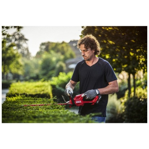 Кущоріз Skil акумуляторний безщітковий 0438 CA Li-Ion 20V, 2.5Ah (GH1E0438CA+BC1E3110A)