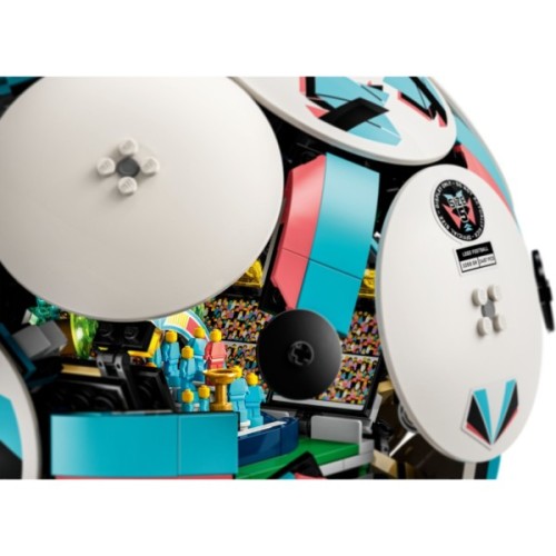 Конструктор LEGO Editions Football Футбольний м'яч (43019)