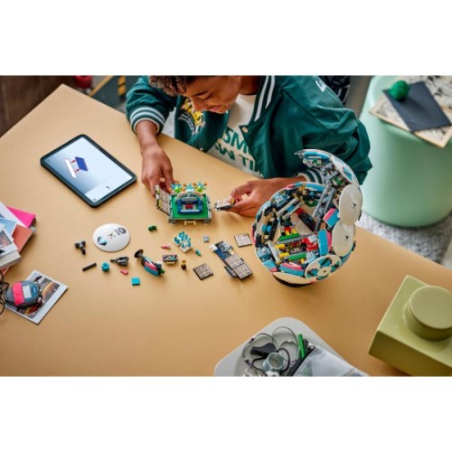 Конструктор LEGO Editions Football Футбольний м'яч (43019)