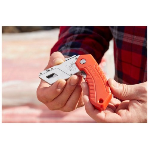 Ніж монтажний Stanley складаний, з висувним лезом для оздоблювальних робіт, 160мм. (0-10-243)