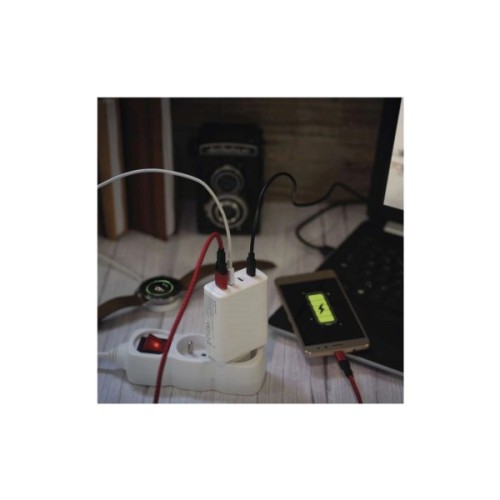 Зарядний пристрій EMOS V06G120 1xUSB-A + 3xUSB-C PD120W GaN (V06G120)
