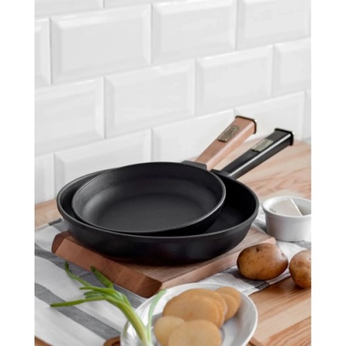 Сковорода Brizoll Optima чавунна з ручкою 200х35 мм (O2035-P)