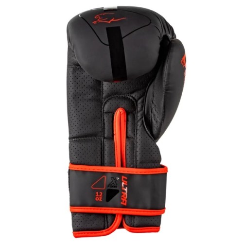 Боксерські рукавички PowerPlay 3024 Ultra Mat Чорно-Червоні 10 унцій (PP_3024_10oz_Bl/Red)