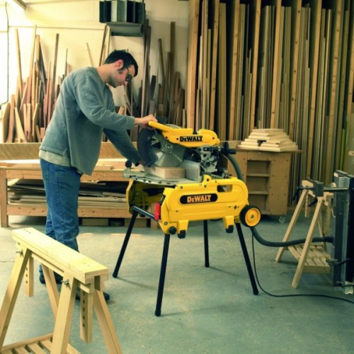 Торцювальна пила DeWALT 2000 Вт, 305х30мм, 4000 об/хв, вага 42 кг (D27107)