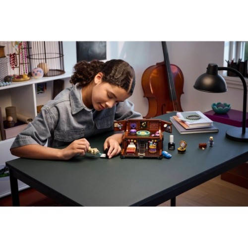 Конструктор LEGO Wednesday Квартира Речі (76785)