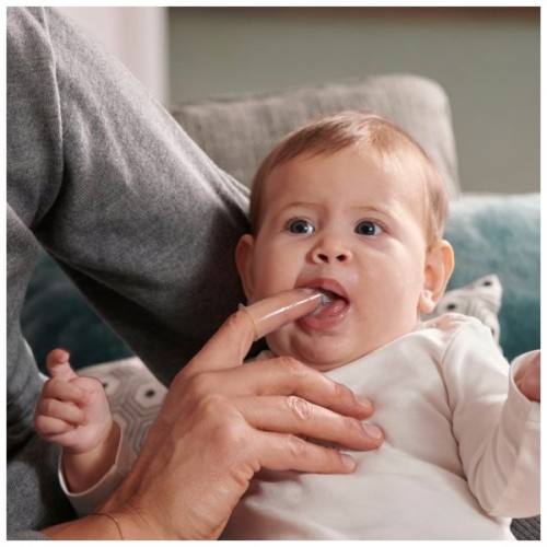 Дитяча зубна паста Chicco Набір: гель для ясен 2в1+ зубна щітка-масажер (11262.00)