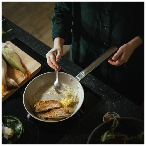 Сковорода Fiskars Norden 26 см з мінеральним покриттям (1067632)