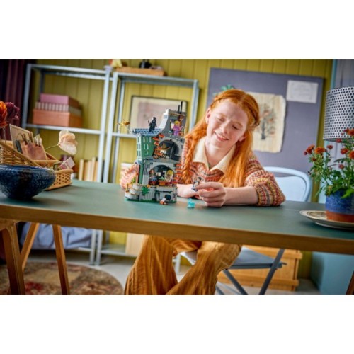 Конструктор LEGO Harry Potter Будинок Луни Лавґуд (76467)
