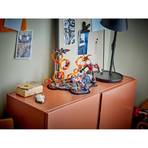 Конструктор LEGO Super Heroes Месники: Завершення. Вирішальна битва (76323)