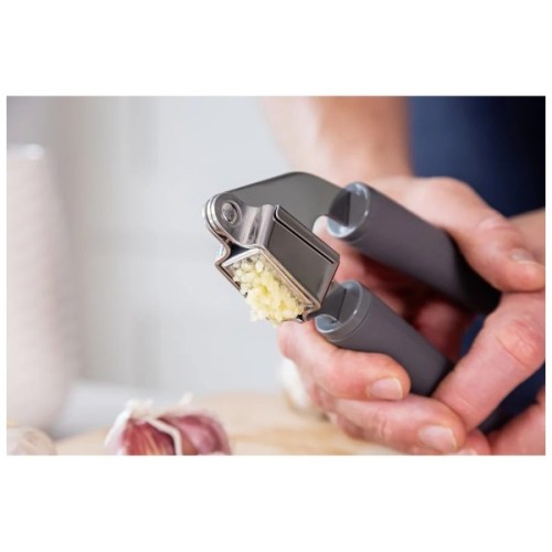 Прес для часнику KitchenAid Coreline 19 см сірий (KAS132OHCGG)