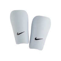 Футбольні щитки Nike NK J GUARD-CE SP2162-100 білий, чорний Діт M (883418812201)