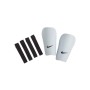 Футбольні щитки Nike NK J GUARD-CE SP2162-100 білий, чорний Діт M (883418812201)