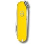 Ніж Victorinox Classic SD Ukraine Жовто-блакитний (0.6223.8G.28)