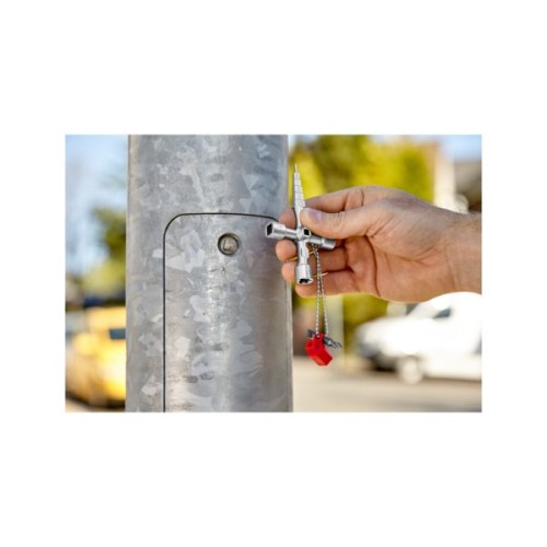 Ключ KNIPEX для електрошаф, професійний (00 11 04)