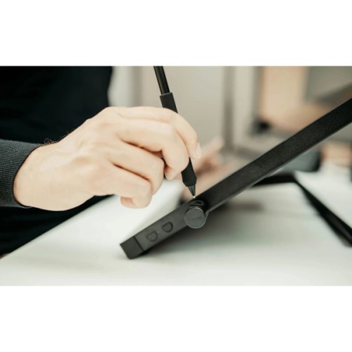 Графічний планшет Wacom Cintiq 24 touch (2025) (DTH246K0B)