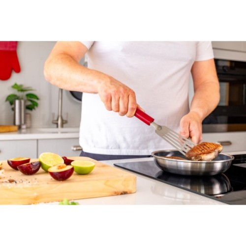 Лопатка кухонна KitchenAid Classic з прорізами 31,5 см червоний (KHA024OHEREG)