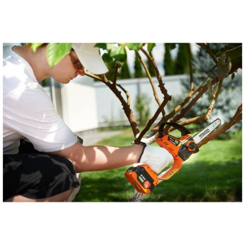 Ланцюгова пила SEQUOIA 20V, 4Ah, шина 20 см, 1.7 кг (SBC2008BM-EV)