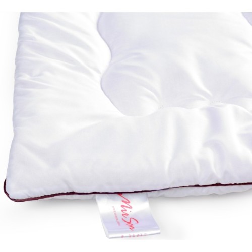 Ковдра MirSon 3M Thinsulate Deluxe Hand Made 0611 демі 200x220 см (2200000456694)