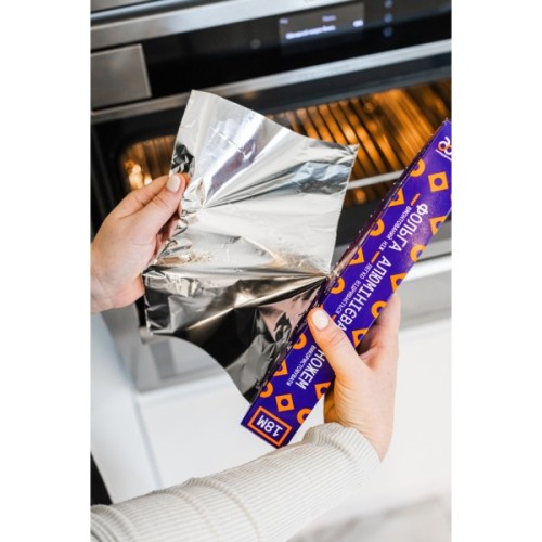 Фольга алюмінієва Добра Господарочка Колекція Вибійка З ножем 18 м (4820086524094)