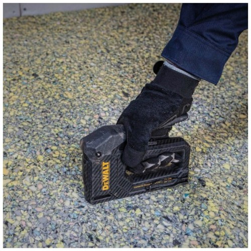 Степлер будівельний DeWALT CARBON FIBRE для скоб типу "G" 6-14мм, цвяхів типу "J" 12, 15мм. (DWHT80276-0)